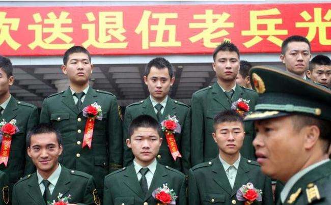 事业单位可以入伍吗(企业上班中途当兵辞职)