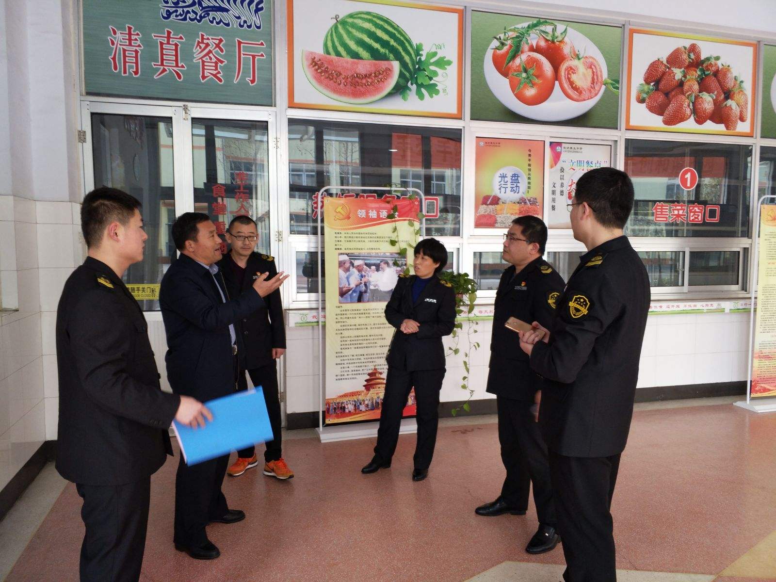 上海市食药监下属事业单位(上海市药监局工作人员一览表)